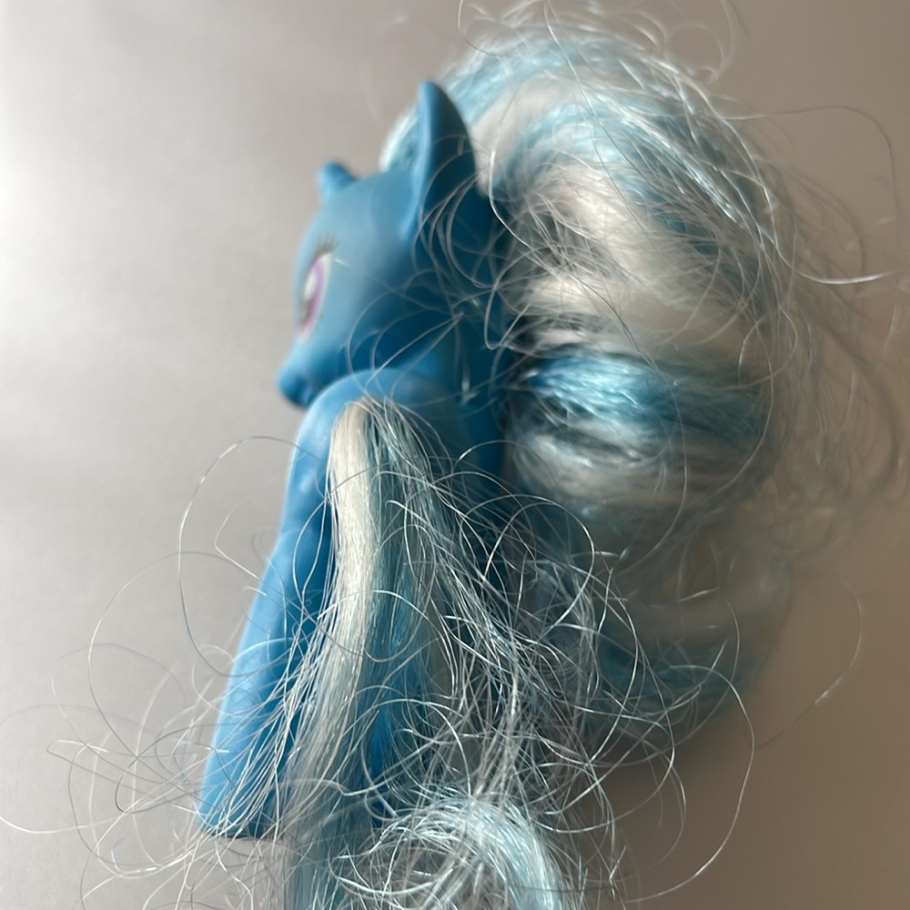 My Little Pony G4 Trixie Lulamoon Brushable 3" Toys R Us Exclusive - Picture 3 of 6